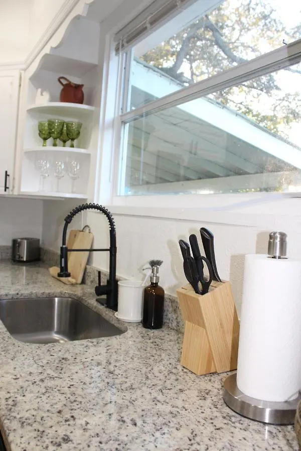 Ferienhaus 3 Bedroom Modern Ybor City Home- Pet Friendly Tampa